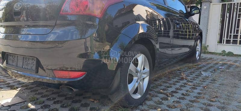 Kia pro_cee`d 