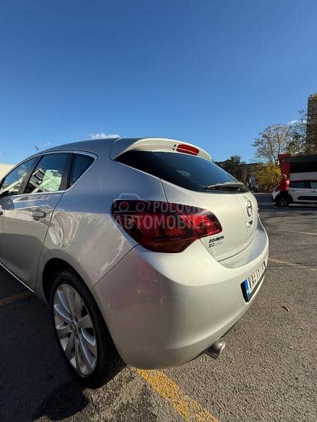 Opel Astra J 1.4