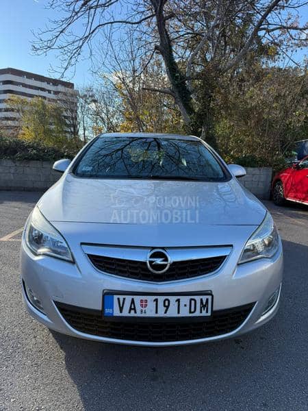 Opel Astra J 1.4