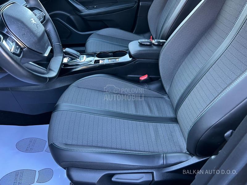 Peugeot 2008 1.5HDI/ALLURE/AUT