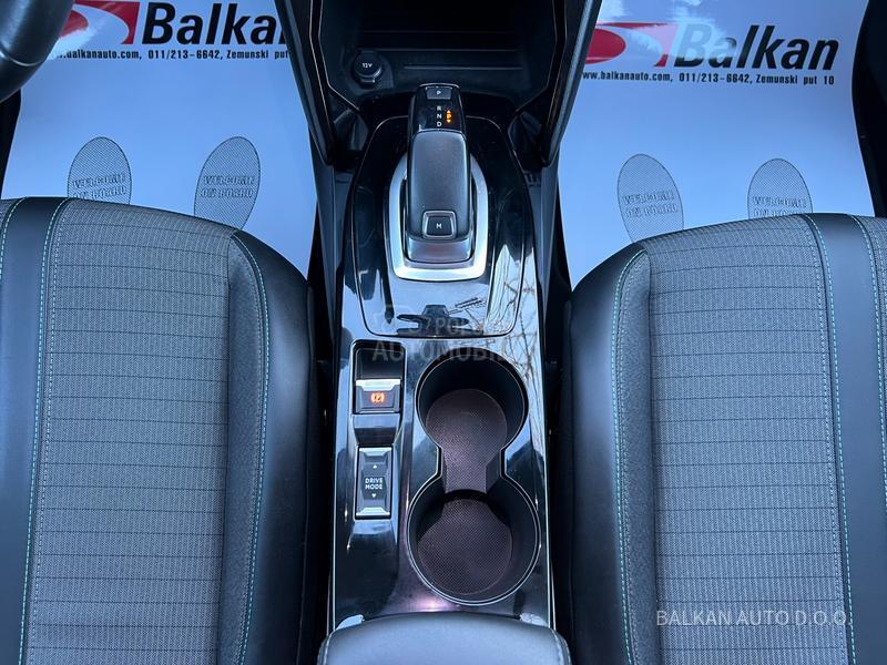 Peugeot 2008 1.5HDI/ALLURE/AUT