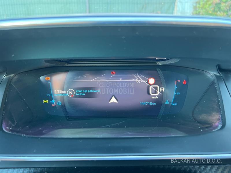Peugeot 2008 1.5HDI/ALLURE/AUT