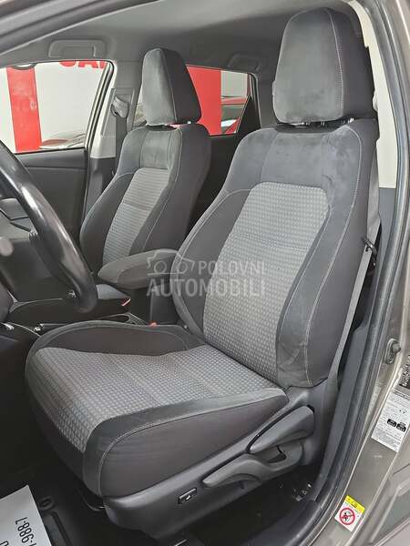 Toyota Auris HYBRID/T0P