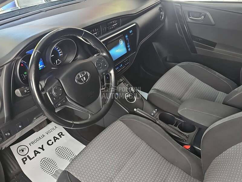 Toyota Auris HYBRID/T0P