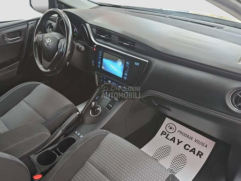Toyota Auris HYBRID/T0P