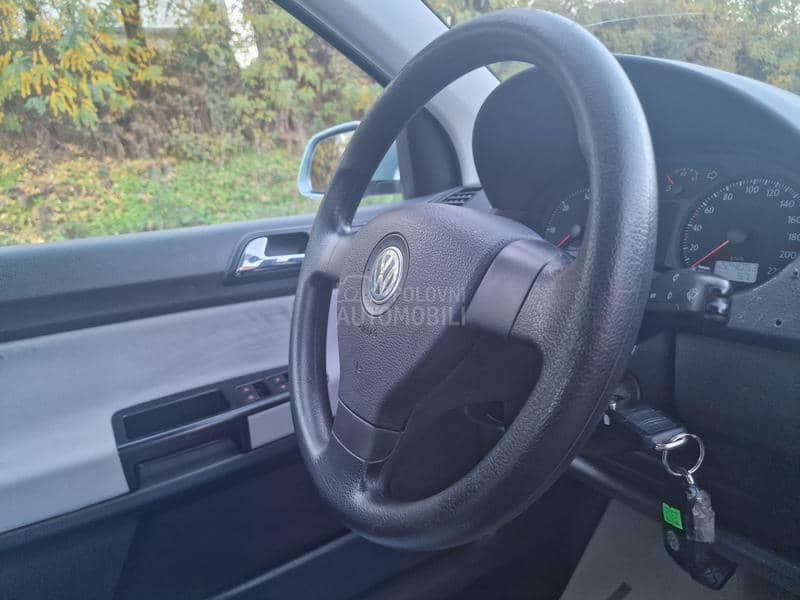 Volkswagen Polo B.LUEMOTION Volkswagen Polo B.LUEMOTION