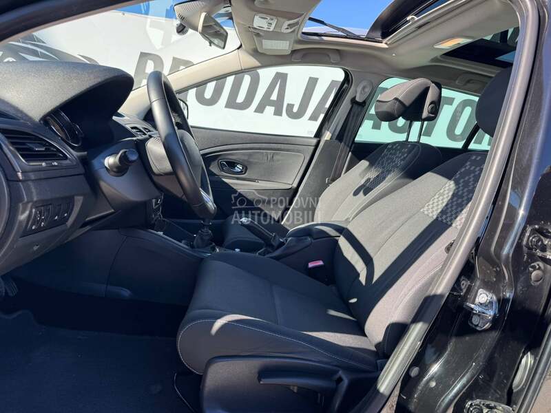 Renault Megane LED / PANO