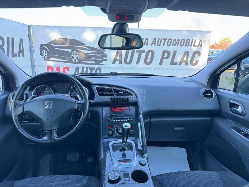 Peugeot 3008 PANO