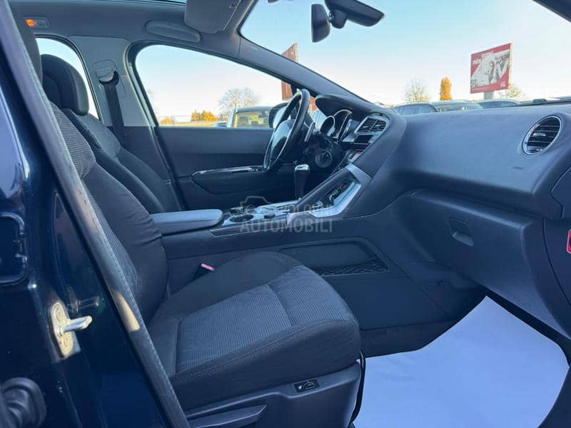 Peugeot 3008 PANO