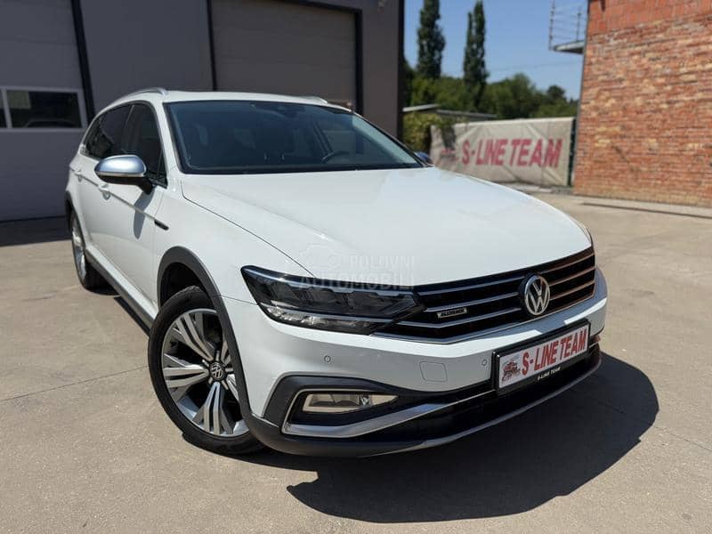Volkswagen Passat B8 Alltrack 2.0 TDI/DSG/PANO