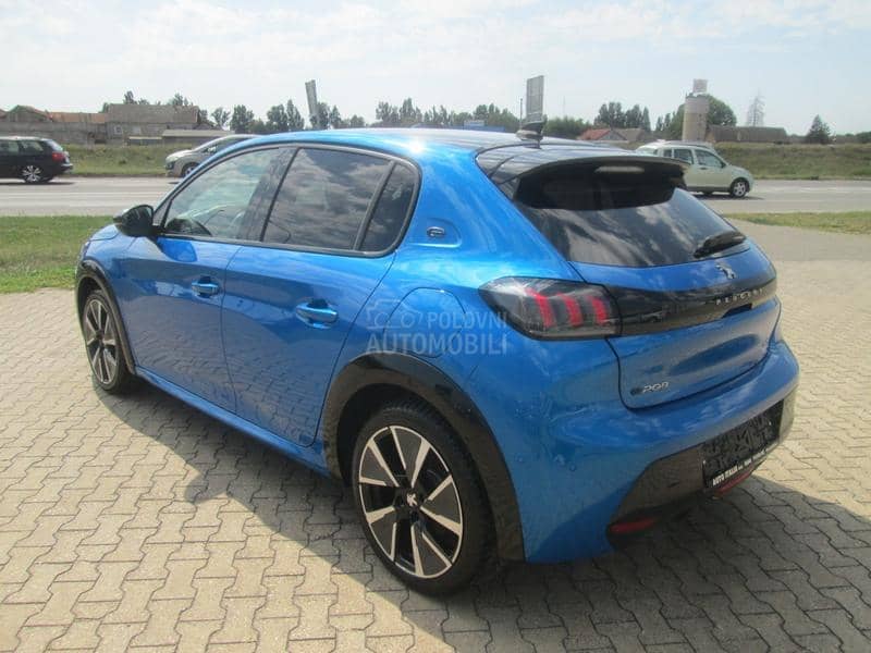 Peugeot 208 e