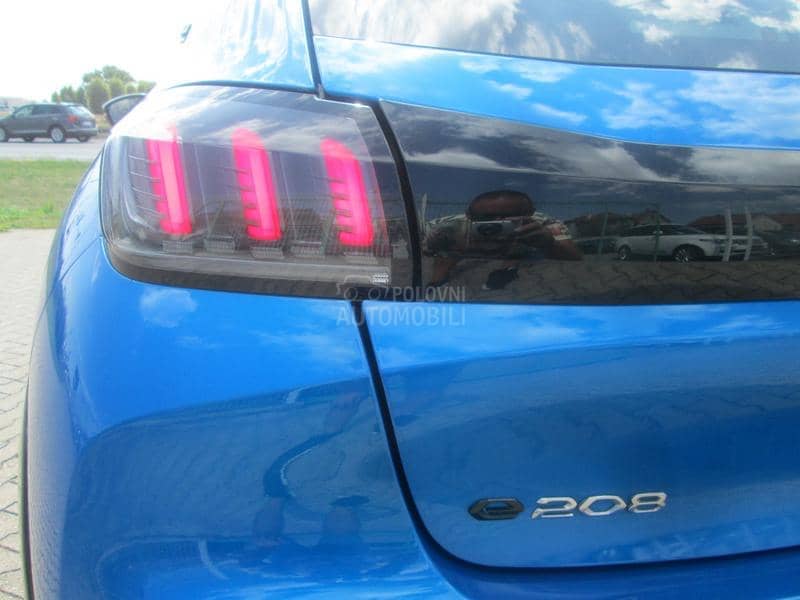 Peugeot 208 e