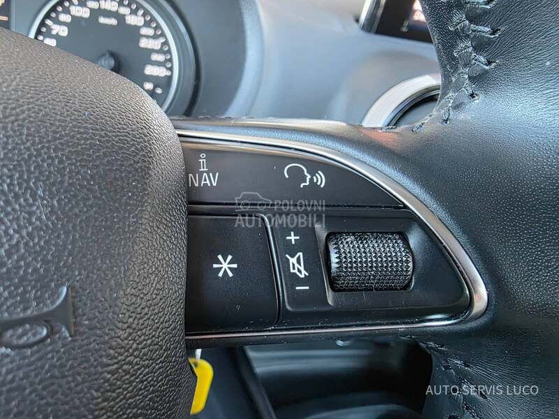 Audi A3 1.6 TDI S TRONIC/LED