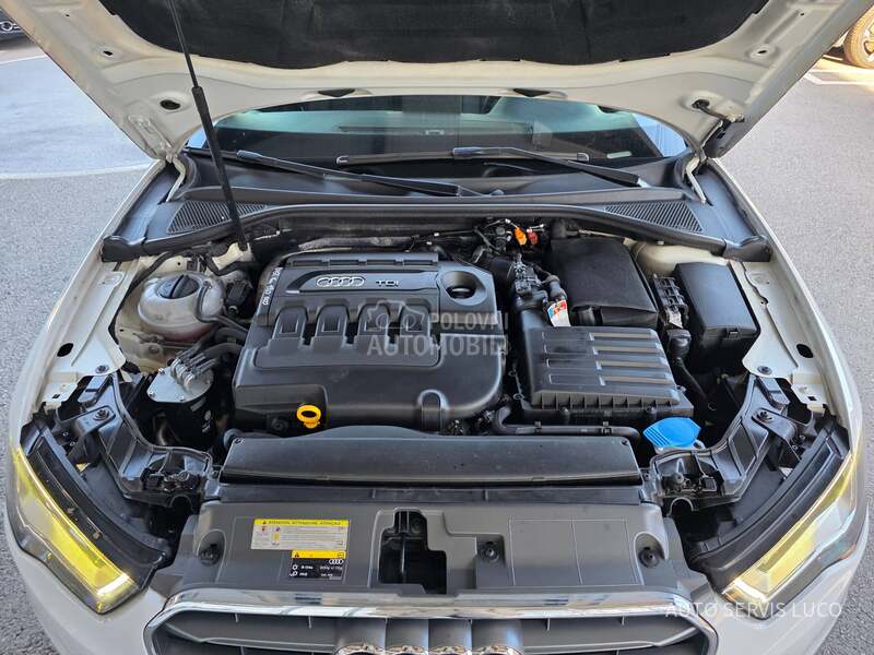 Audi A3 1.6 TDI S TRONIC/LED