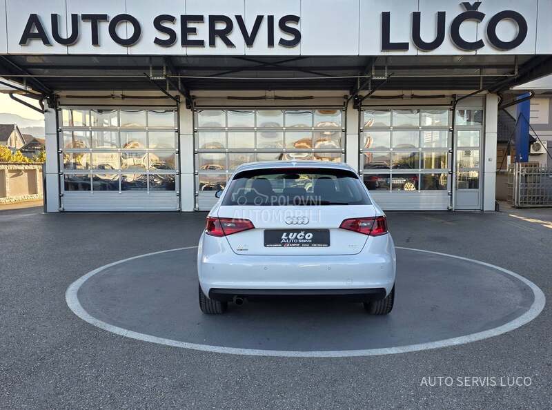 Audi A3 1.6 TDI S TRONIC/LED