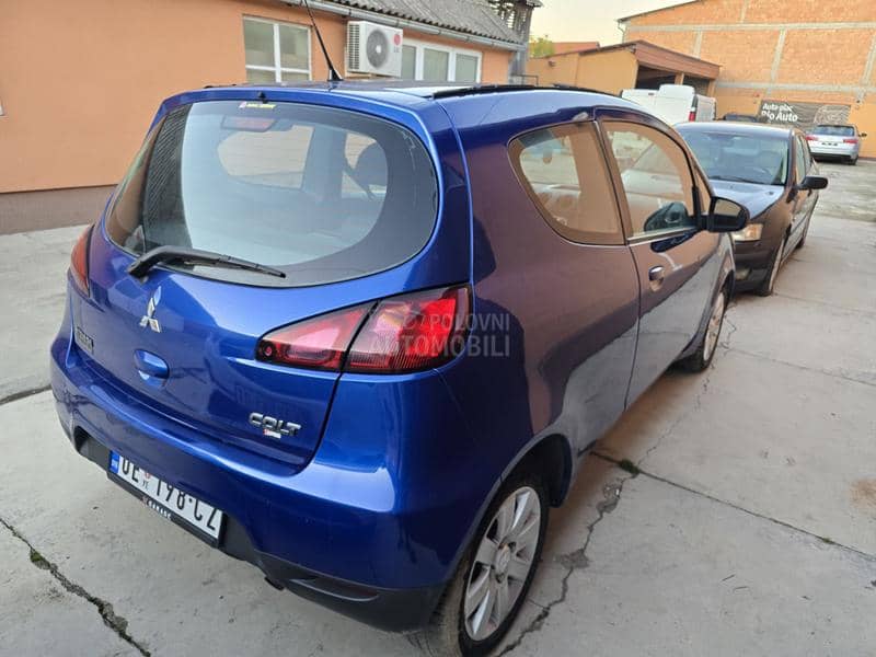 Mitsubishi Colt 