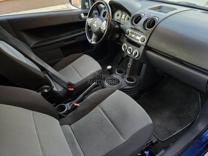 Mitsubishi Colt 