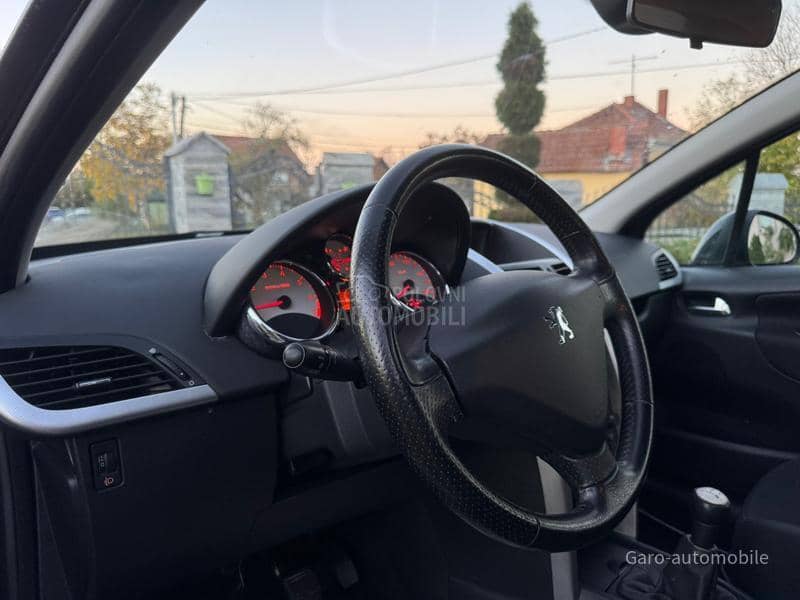 Peugeot 207 1.6 SVAJCARSA NOV