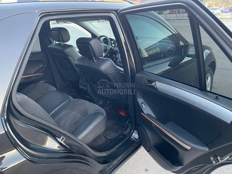 Mercedes Benz ML 320 CDI 4MATIC SPORT