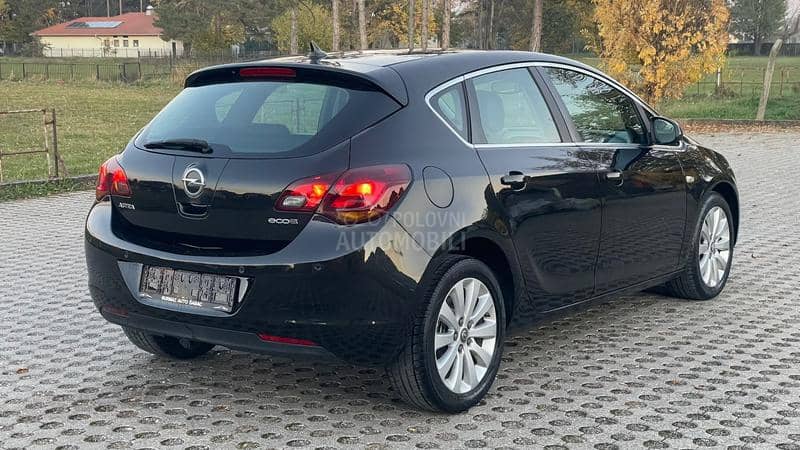 Opel Astra J 1.7CDTI COSMO
