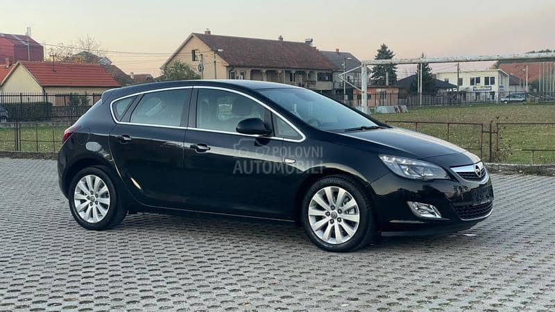 Opel Astra J 1.7CDTI COSMO