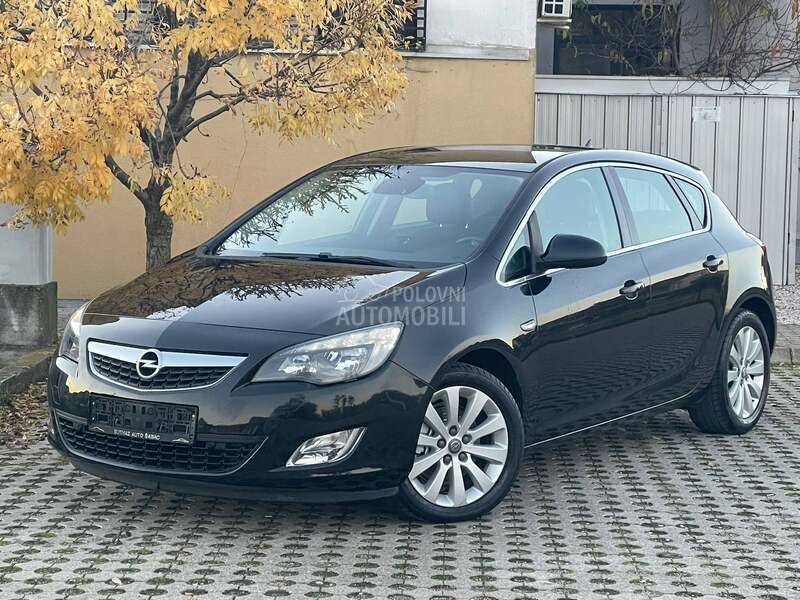 Opel Astra J 1.7CDTI COSMO