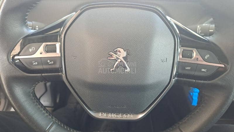 Peugeot 2008 1.5 BLU NAV ALU LED