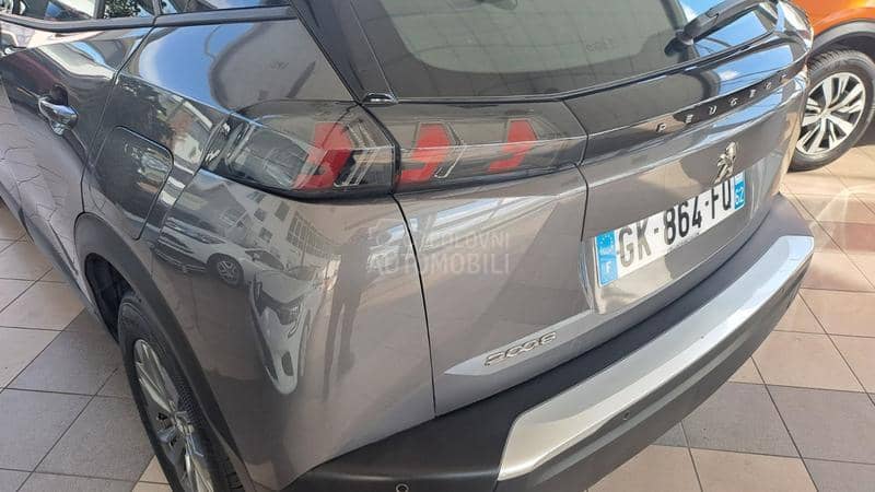 Peugeot 2008 1.5 BLU NAV ALU LED