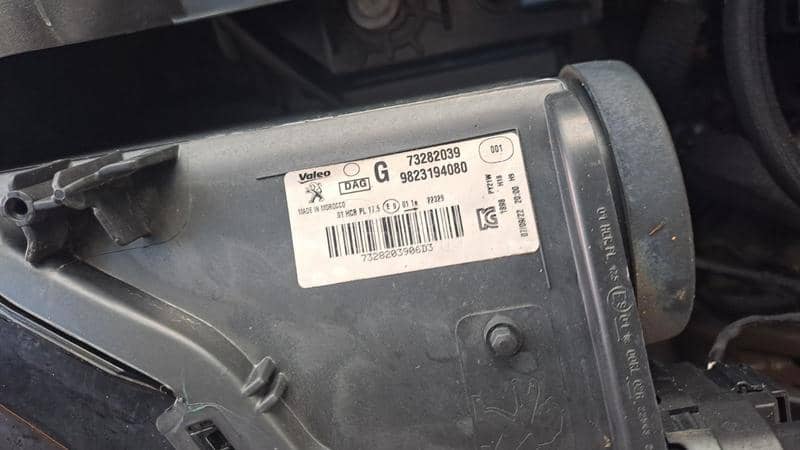 Peugeot 2008 1.5 BLU NAV ALU LED