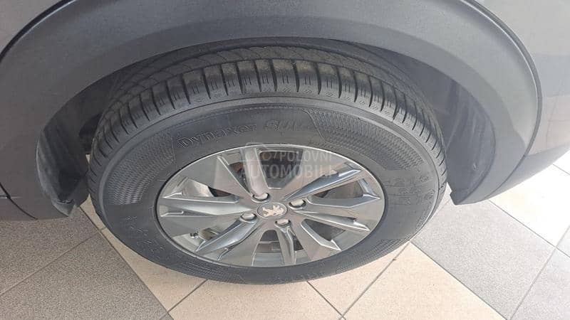 Peugeot 2008 1.5 BLU NAV ALU LED