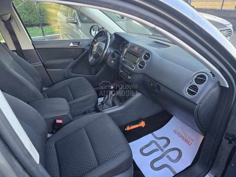 Volkswagen Tiguan SPORT/STYLE Volkswagen Tiguan SPORT/STYLE