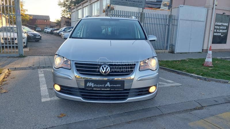 Volkswagen Touran 1.9 Tdi Novo