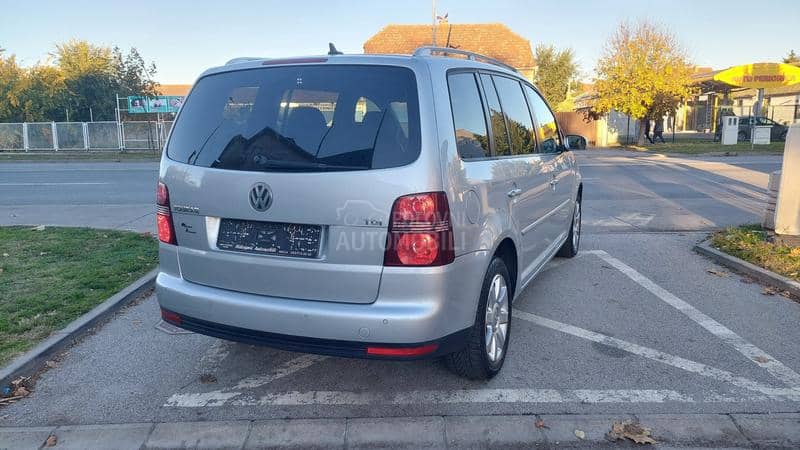 Volkswagen Touran 1.9 Tdi Novo
