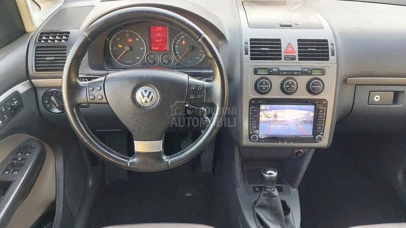 Volkswagen Touran 1.9 Tdi Novo