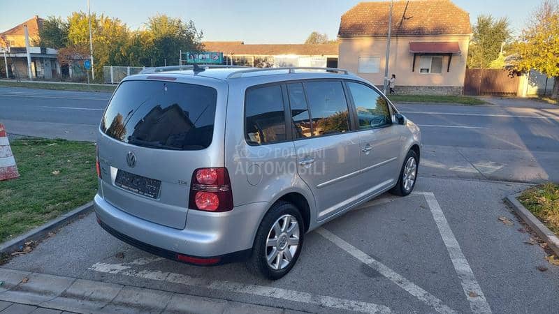 Volkswagen Touran 1.9 Tdi Novo