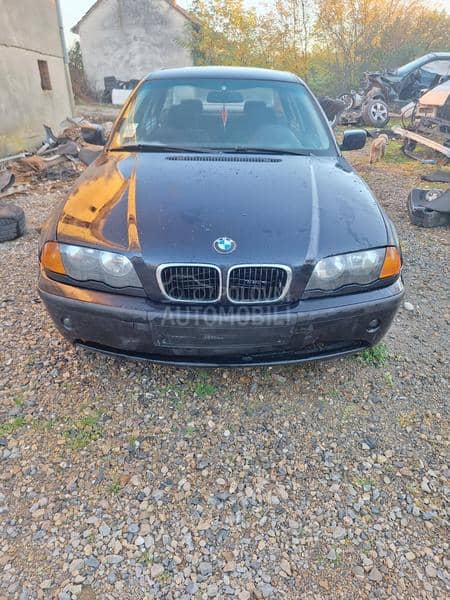 Delovi kompletan auto u delov