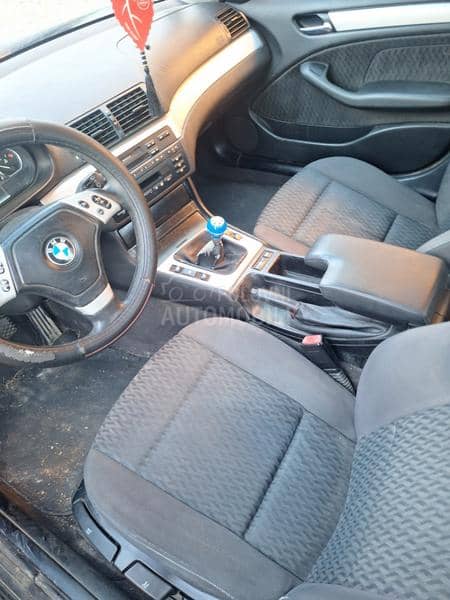 Delovi kompletan auto u delov