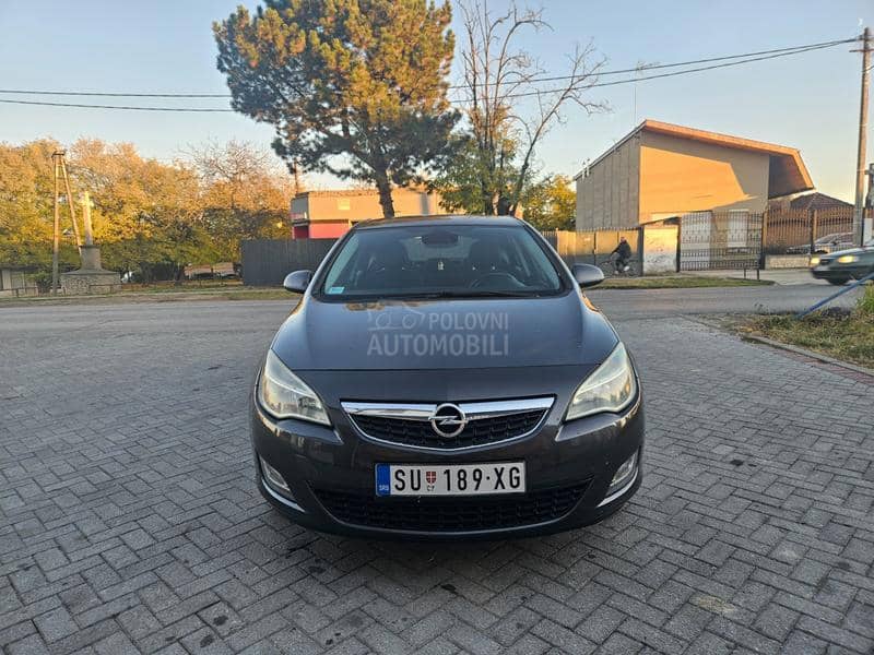 Opel Astra J 1.4 REG GOD DANA