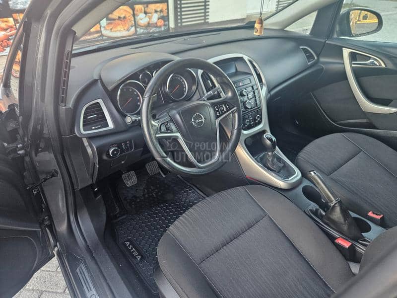 Opel Astra J 1.4 REG GOD DANA
