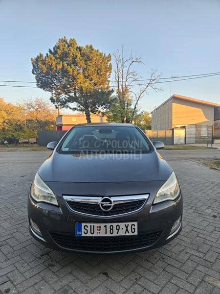 Opel Astra J 1.4 REG GOD DANA