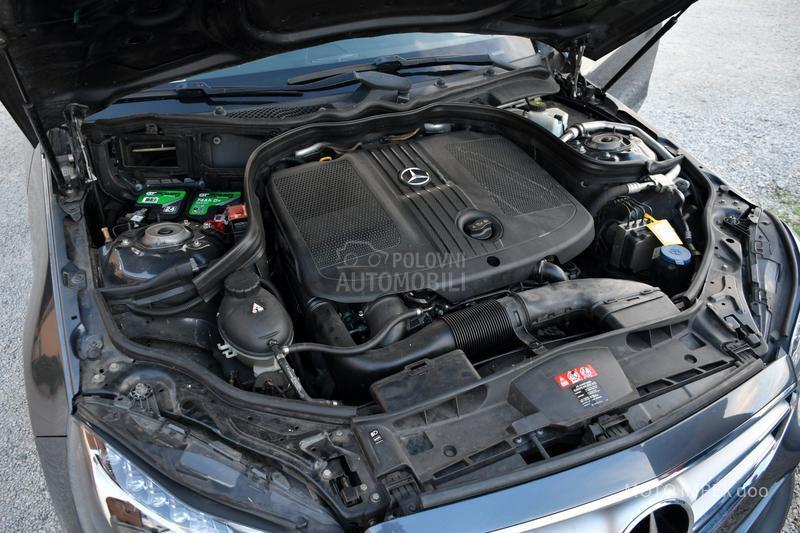 Mercedes Benz E 220 2.2CDI/AUT/NE PALI