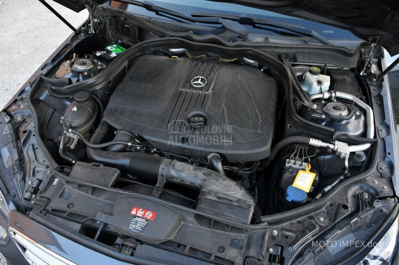 Mercedes Benz E 220 2.2CDI/AUT/NE PALI