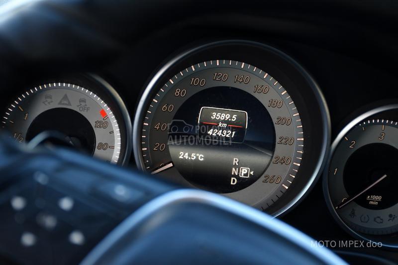 Mercedes Benz E 220 2.2CDI/AUT/NE PALI