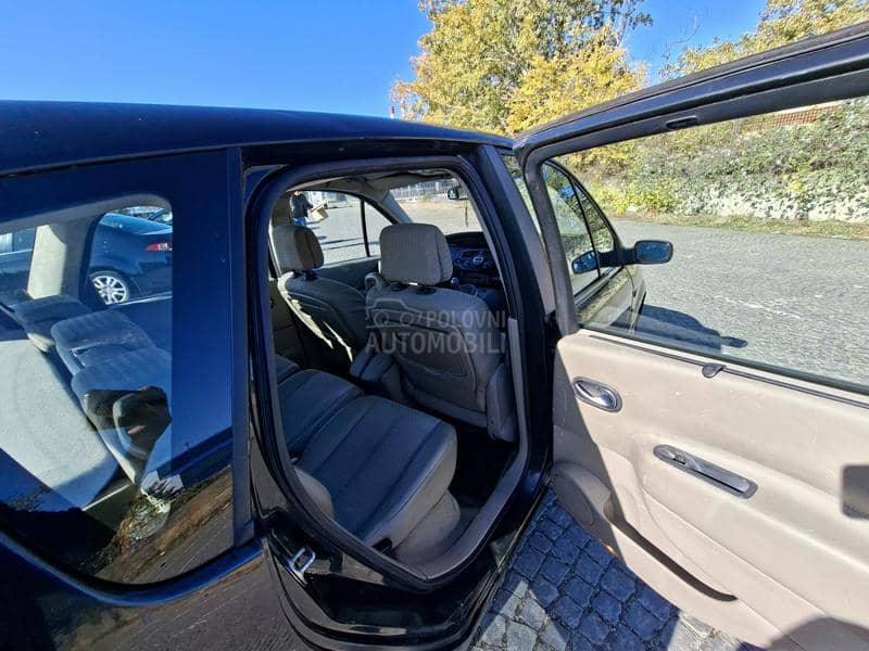 Renault Scenic 1.9Dci