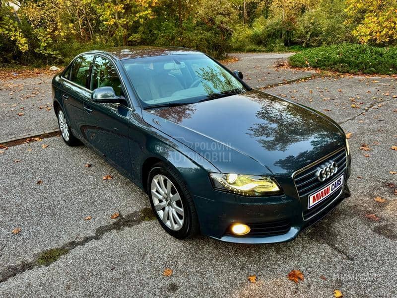 Audi A4 2.0 TDi/FUULL/AUT/