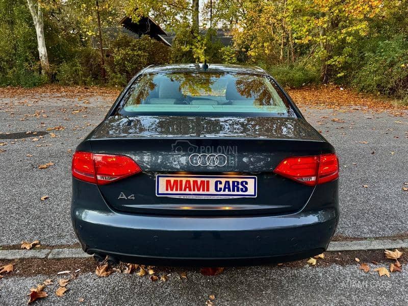 Audi A4 2.0 TDi/FUULL/AUT/