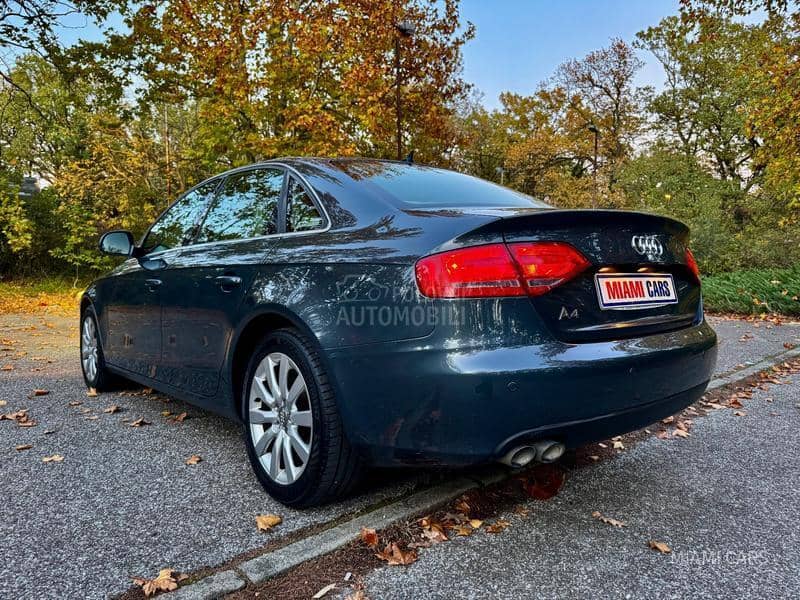 Audi A4 2.0 TDi/FUULL/AUT/