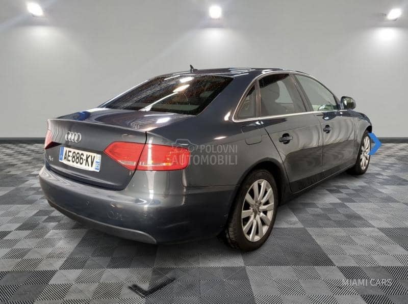 Audi A4 2.0 TDi/FUULL/AUT/