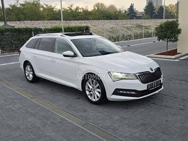 Škoda Superb AUT/PAN/car vertical