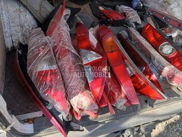 Stop svetla za Fiat Punto od 2001. do 2015. god.